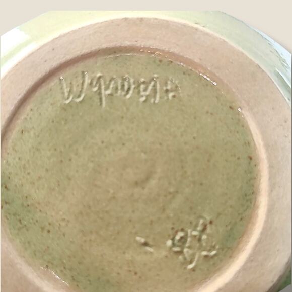 2 Vintage Art Pottery Bowls Hand Signed Wynonna '88 Green Blue 5.25" - Picture 6 of 7